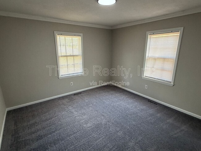 Photo - 1420 Barnes St