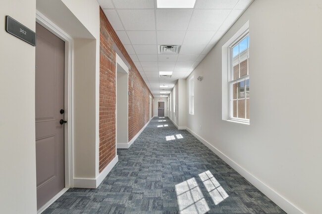 Photo - 410 Washington St Unit 104