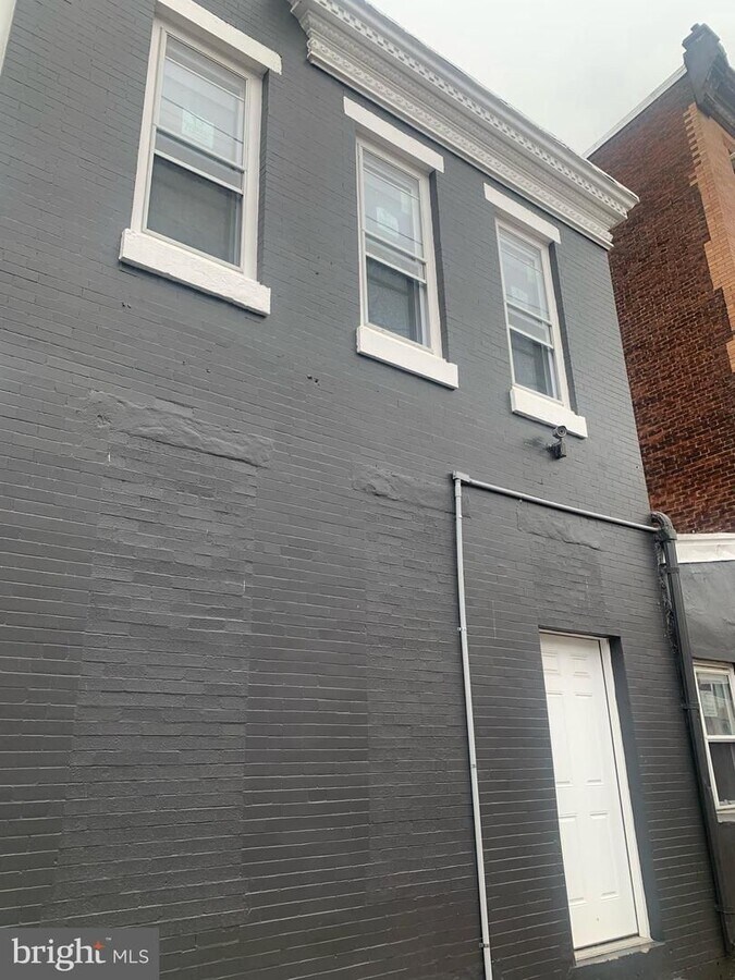 Photo - 1770 N Mascher St Unit House
