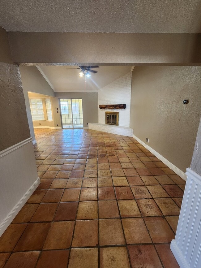 Photo - 3 bed 2 bath 2 car garage, move in ready!