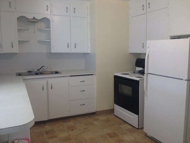 Photo - 2 Bedroom House with a 2 Car Garage
