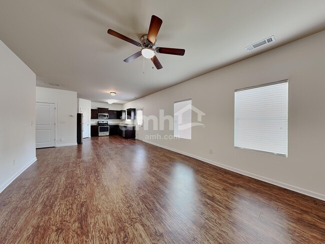 Photo - 158 Scotland Dr