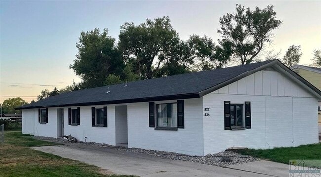 Building Photo - 824 Avenue C