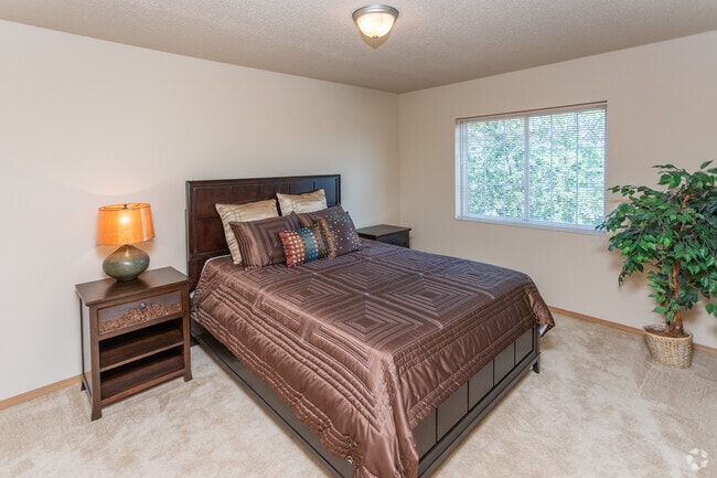1BR, 1BA, Danford - 716SF
