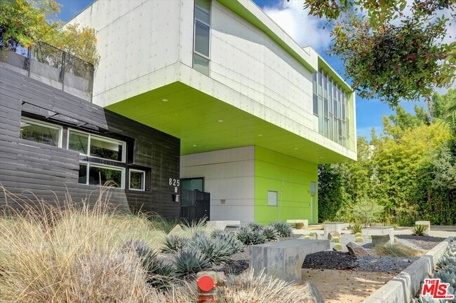 Photo - 825 Kings Rd Unit PH#2