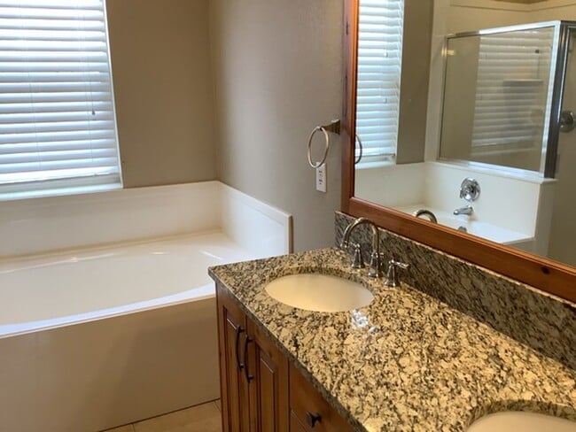 Photo - 3 Bedroom Home in Blackhawk Station