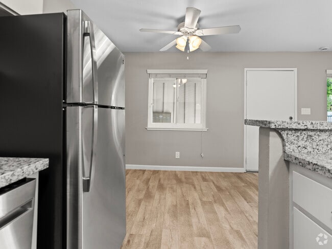 Apartment 4 - 120 Granada Dr