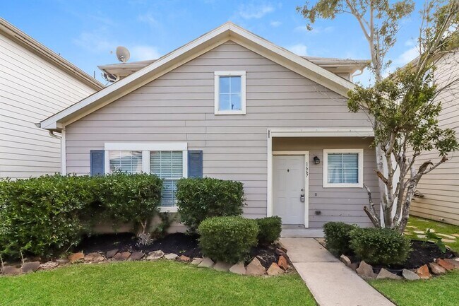 Photo - 1667 Nichole Woods Dr