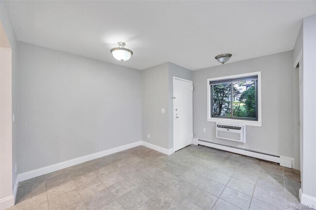 Photo - 31 Richmond Blvd Unit 1B