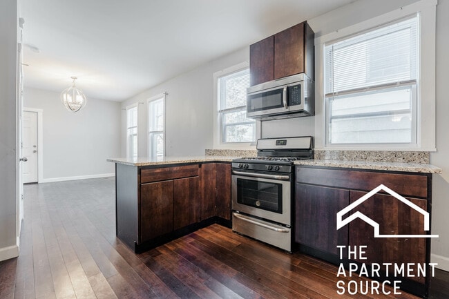 Photo - 2968 N Ridgeway Ave Unit 2R