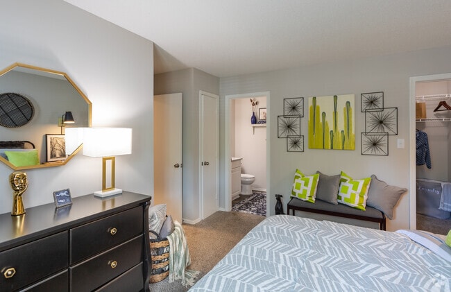 2BR, 2BA - 960SF Magnolia - Master Bedroom - Amberwood at Lochmere