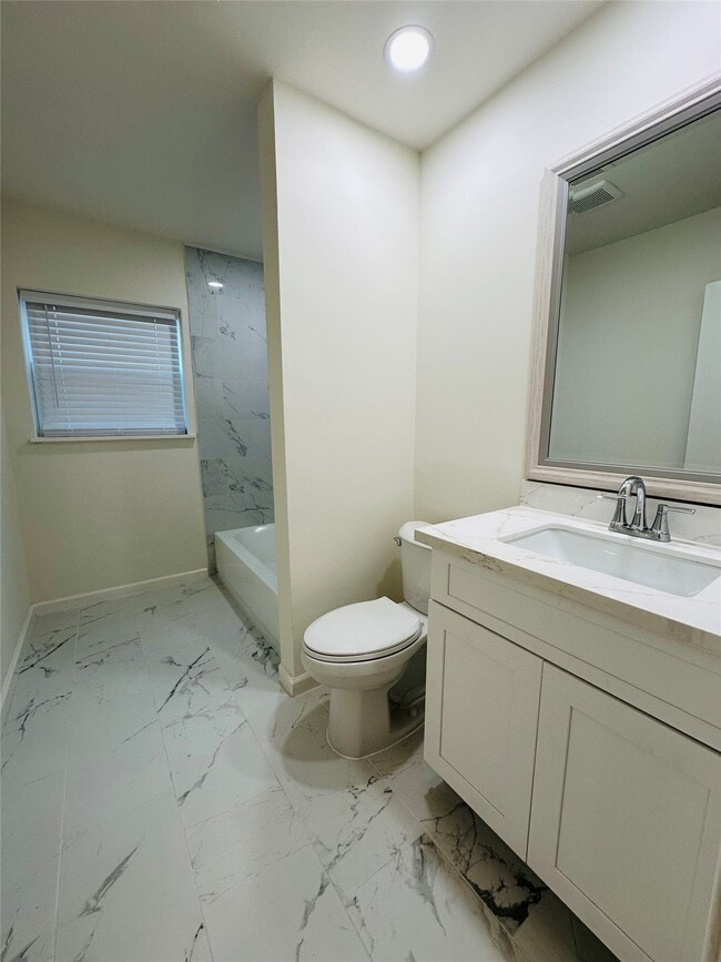 Photo - 2309 Sheridan St