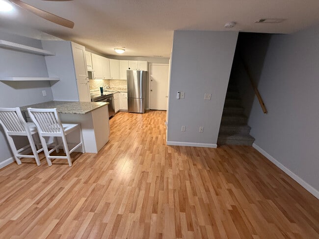 Photo - 105 Elmwood Dr