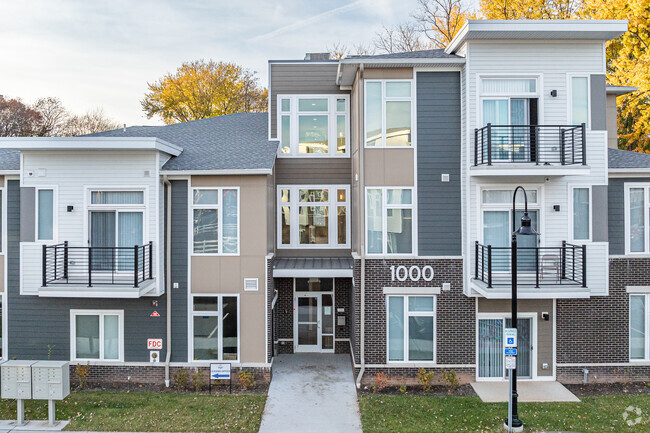 Cornerstone at Holmdel - Cornerstone at Holmdel Apartments