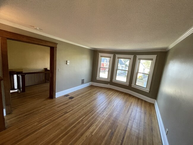 Photo - 67 Olcott Ave Unit Upper
