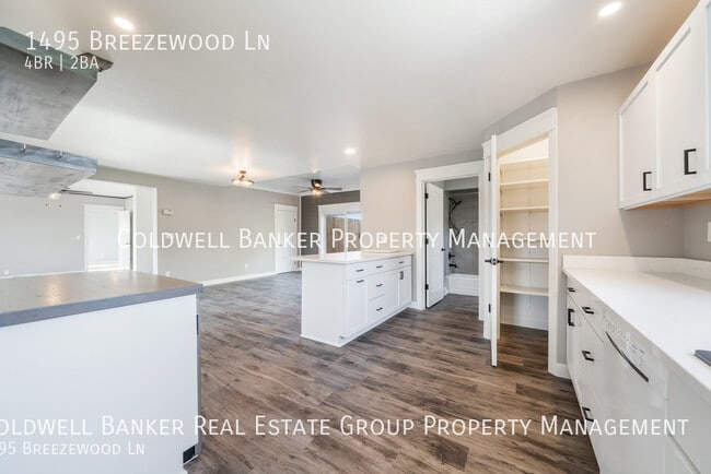 Photo - 1495 Breezewood Ln