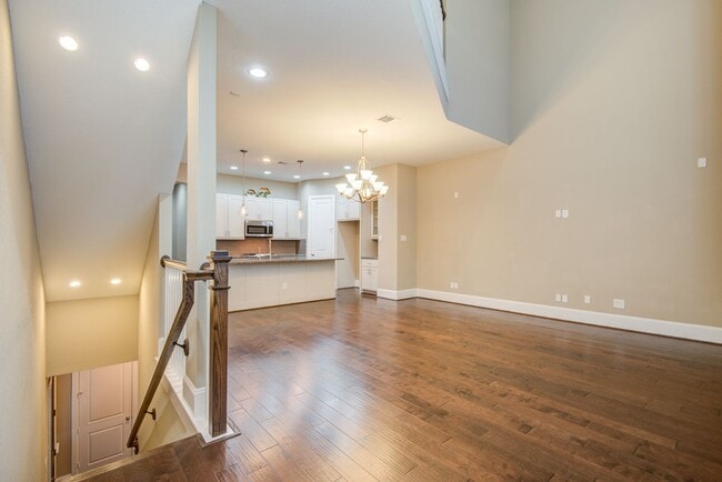 1204 Birkland Pine Ln