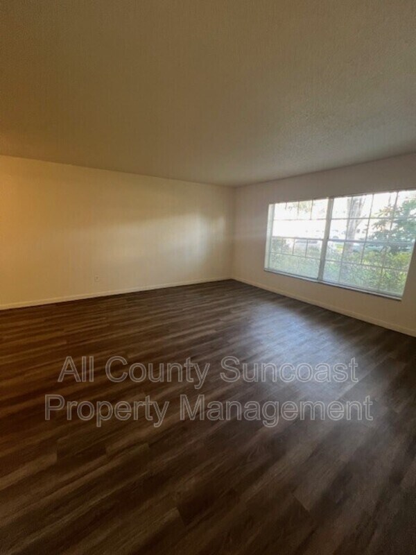 Photo - 1830 Dr M.L.K. Jr St N Unidad Apt 103