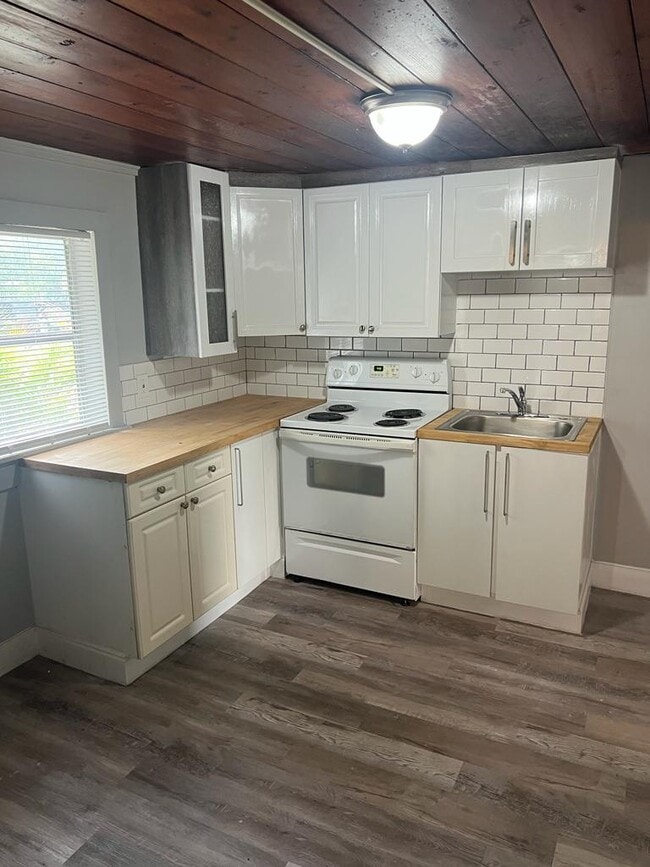 Photo - 526 22nd St