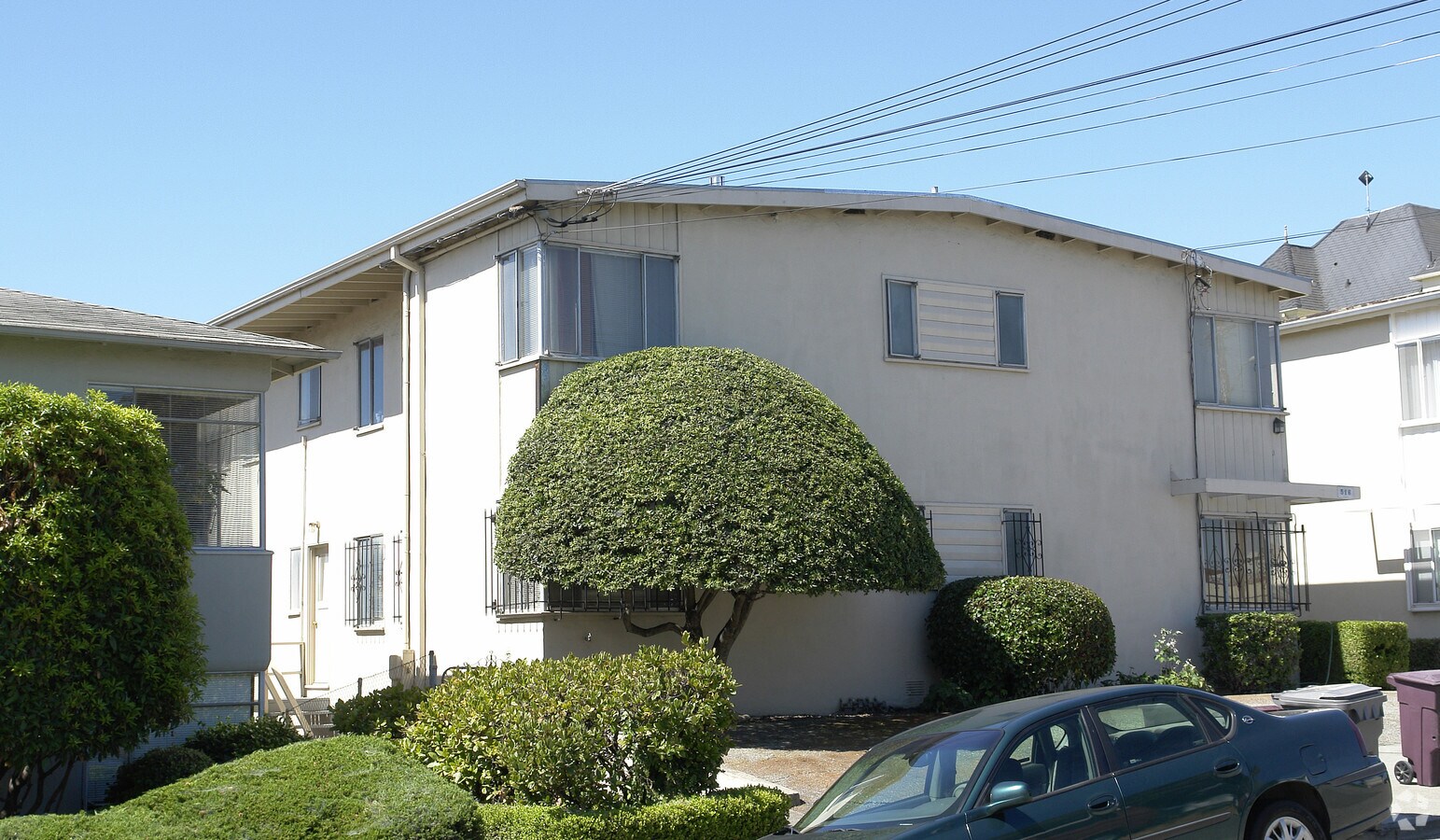 Photo - 516 Merritt Ave