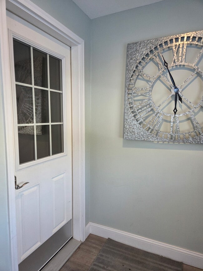 Photo - 56 Ellington Ave Unit #3