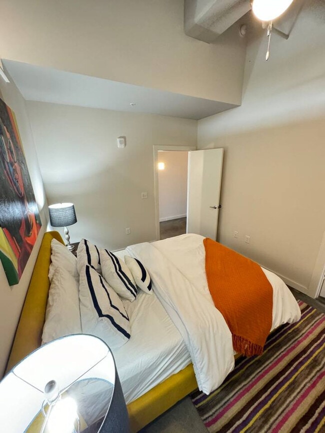 Photo - 1100 Richmond Hwy Unidad ID1056291P