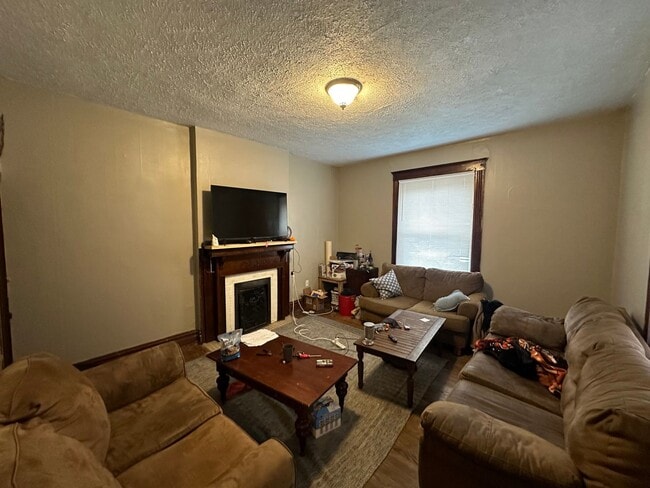 Photo - 5 Bedroom Clifton House Available Next to UC Campus