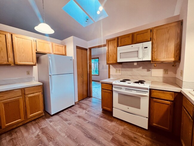 Photo - Absolutely Gorgeous Single Family Home located at Olympia!