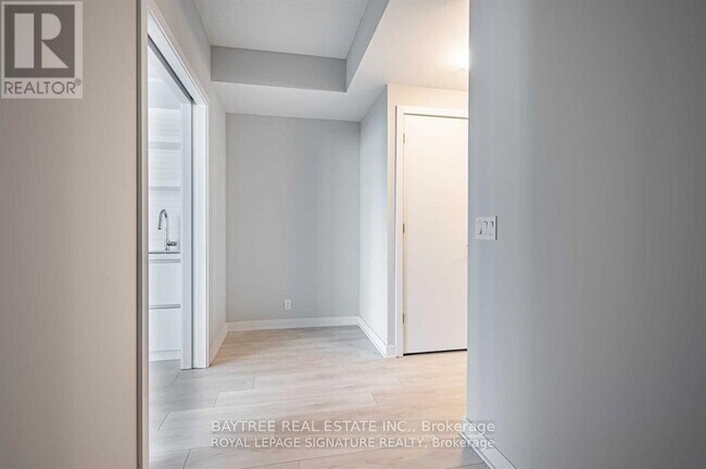Photo - 2221 Yonge St Unit 1701