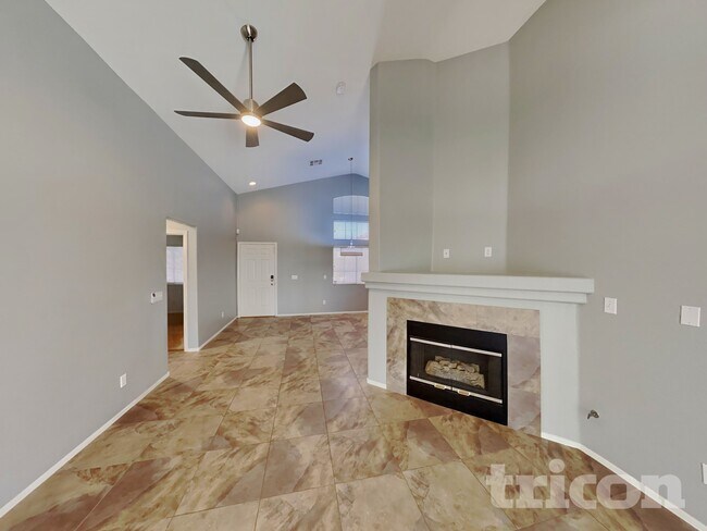 Photo - 2030 Maui Surf Ave