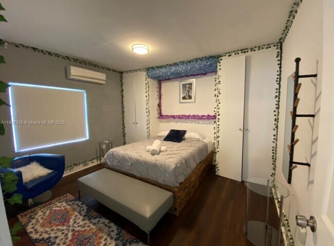 Photo - 274 NW 32nd St Unidad 5