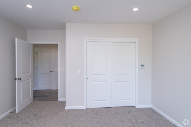 2 BR, 1BA - 1398SF - Primary Bedroom