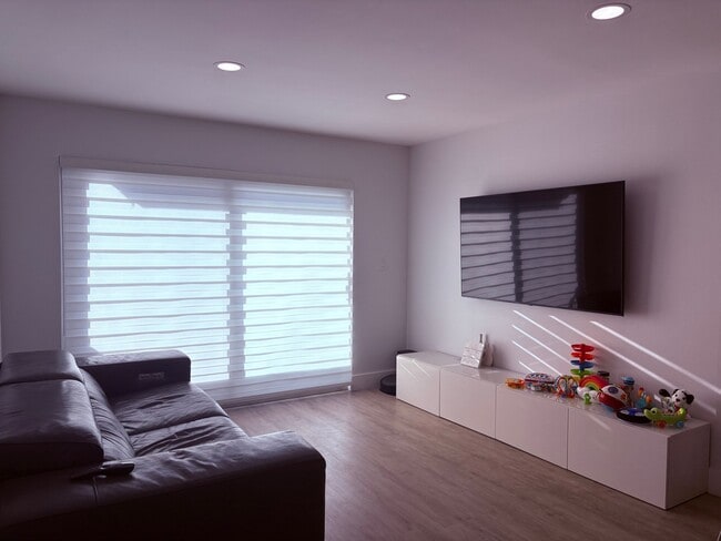 Building Photo - 10300 SW 24th St