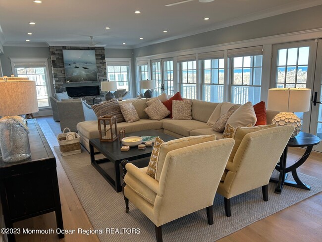 1407 Ocean Ave