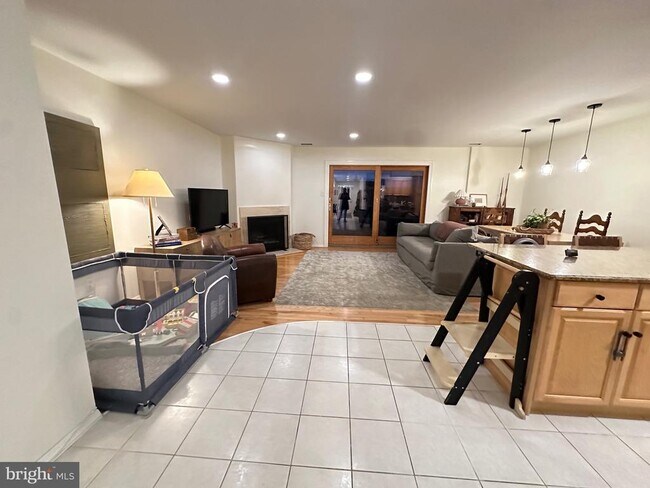 Photo - 769 N Ringgold St