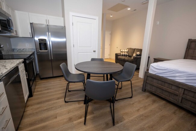 Photo - 103 N 1st St Unidad 306