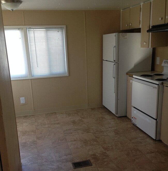 Photo - 1900 S 1100 W