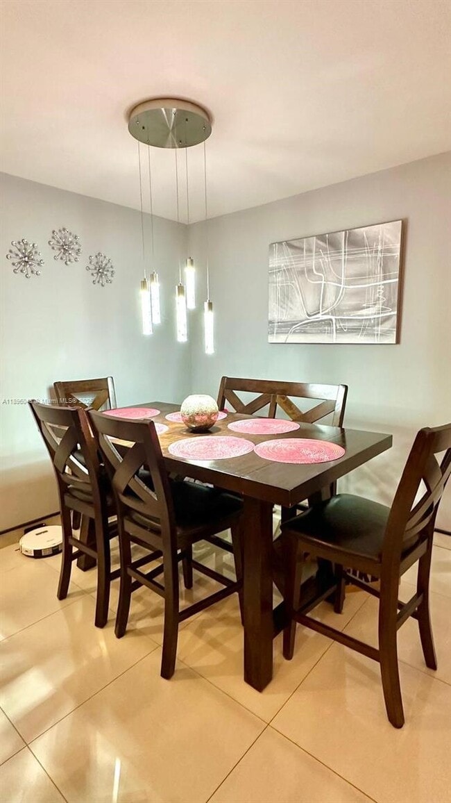 Photo - 18880 NW 57th Ave Unidad 208