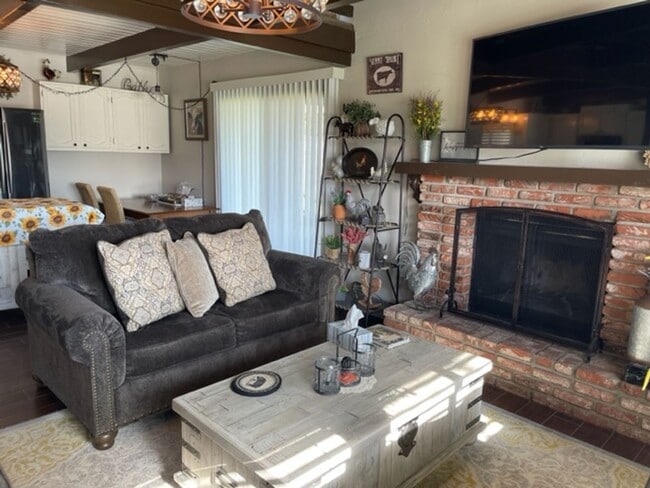 Photo - Completely Furnished -  2 BEDROOM 2 BATH+ ...