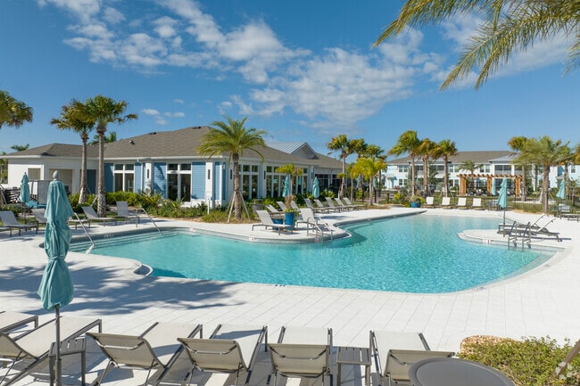 Building Photo - Vida Lakewood Ranch Rental