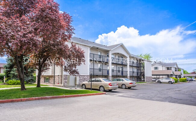 Photo - 909 N 500 W Unit 1