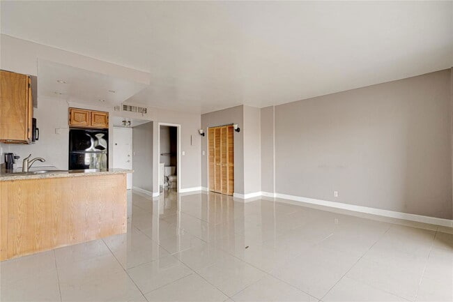 Photo - 2900 NE 30th St Unit 5b