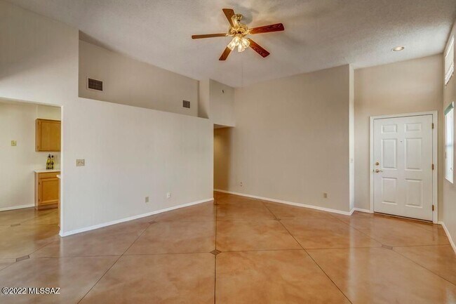 Photo - 6112 N Reliance Dr