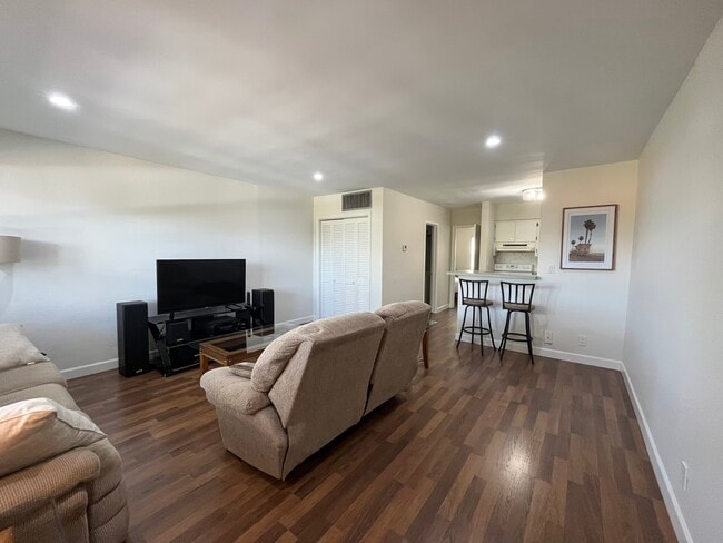 Photo - 6200 NE 22nd Way Unit 305