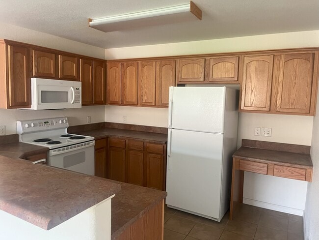 Building Photo - 612 River View Dr Rental