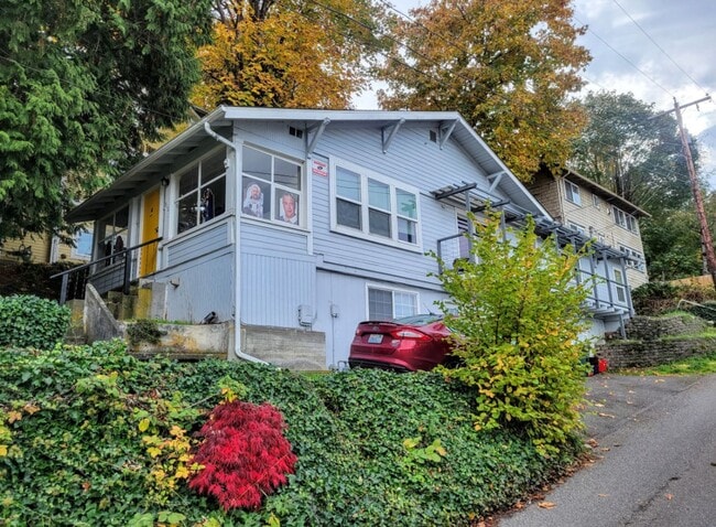 Photo - 1/2 OFF FIRST MONTH RENT - Available NOW