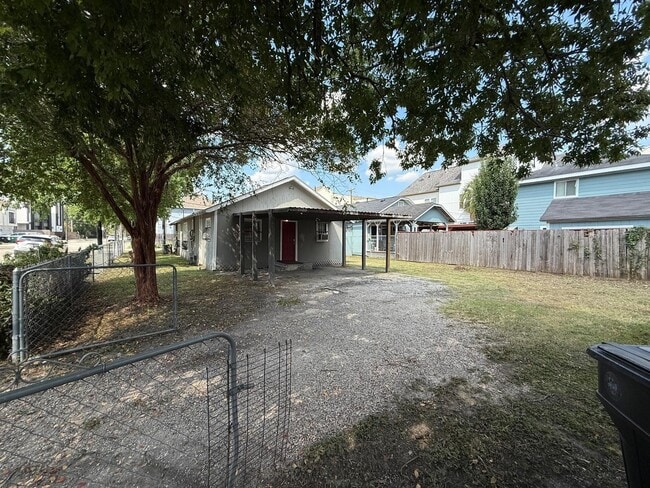 Photo - 5239 Kiam St