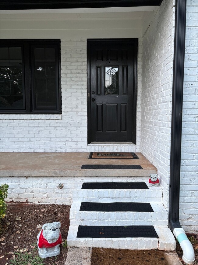 Photo - 1055 College Station Rd