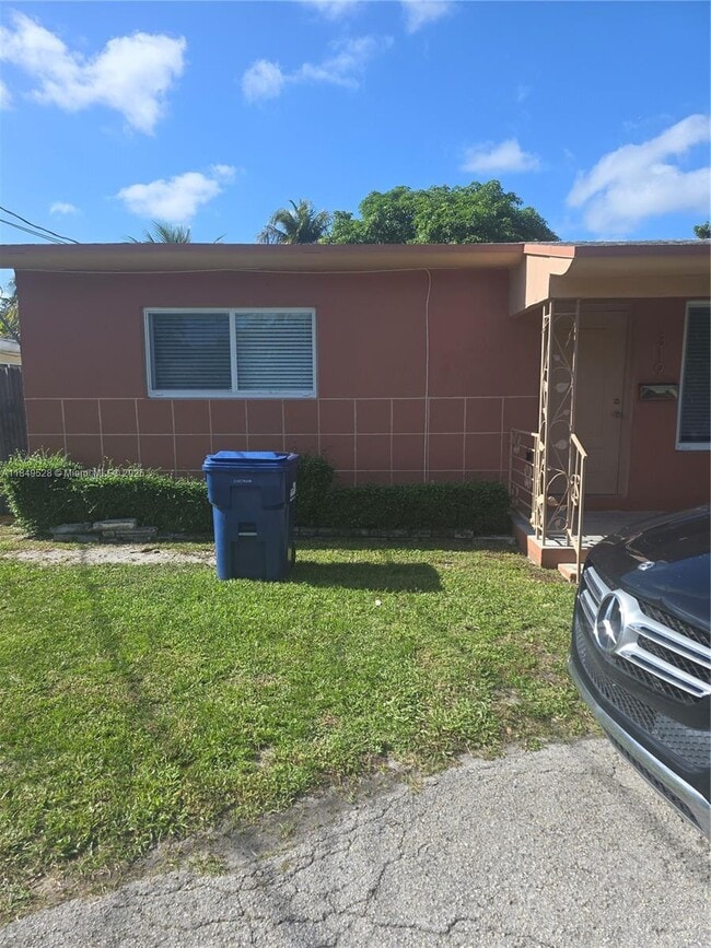 Building Photo - 319 NE 114th St Unit 1 Rental