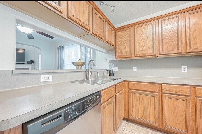 Photo - 101 Spencer Landing W